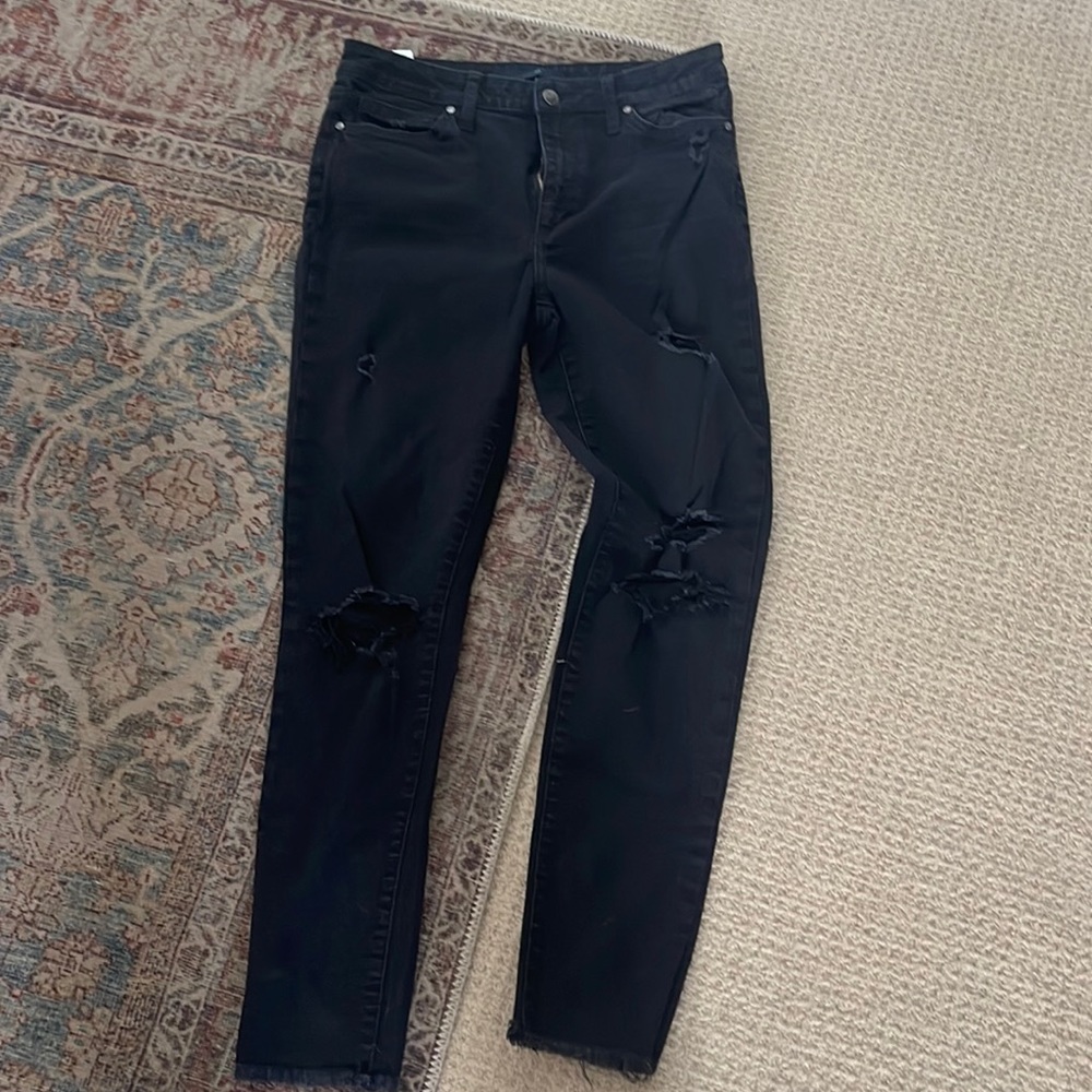 Awesome condition. Worn a few times. 26” inseam